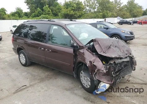 2004 Chrysler Town-Count z USA, uszkodzony, nr VIN 2C4GP44R74R507807
